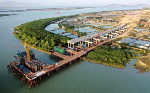 福建漳州市龙海区支行支持的龙海市锦江大道（三期）CD段工程PPP项目。