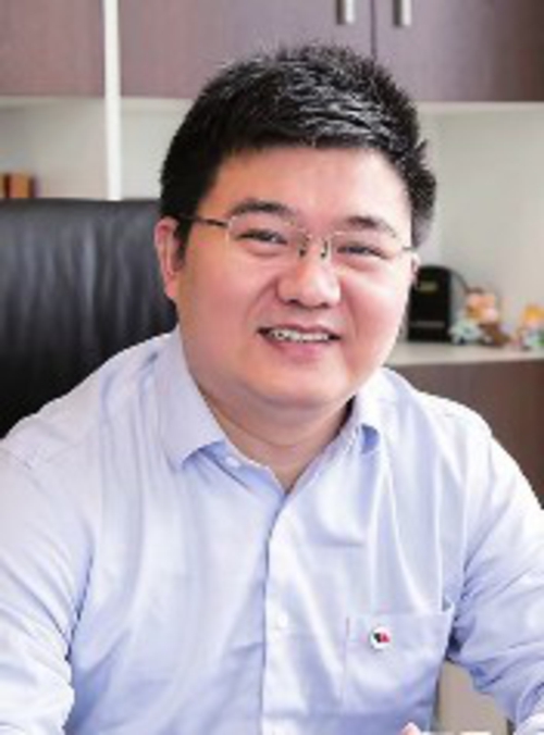     国信证券固定收益事业部副总裁黄梁波