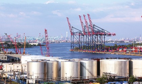 国际能源署再次下调今年全球石油需求预期
