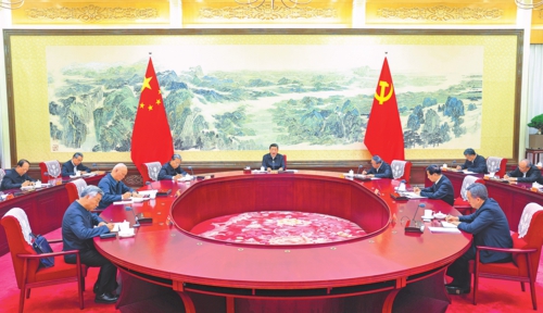 12月26日至27日,中共中央政治局召开民主生活会,中共中央总书记习近平主持会议并发表重要讲话。新华社记者鞠鹏摄